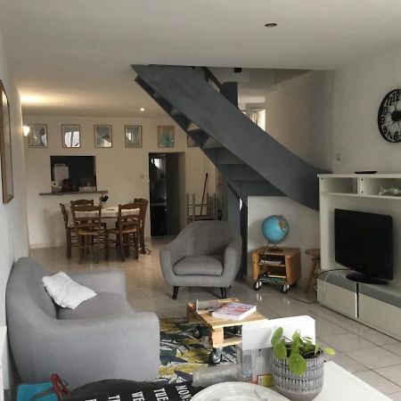 Maison De Centre Ville 6 Personnes Précigné Exterior foto
